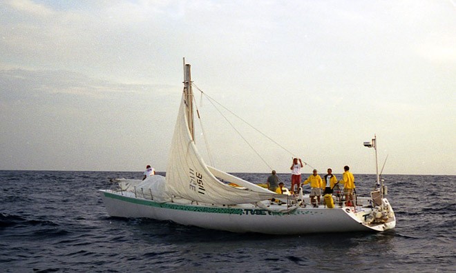 Fred Detwiler’s Trader after she lost her mast in the 2002 Newport Bermuds Race.  © Steven Thing